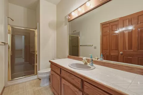 Bath - 60309 Tall Pine Ave, Bend, OR 97702 photo 1 of 7