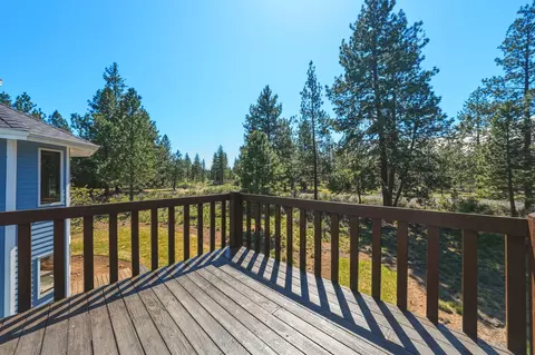 Exterior - 60309 Tall Pine Ave, Bend, OR 97702 photo 5 of 17