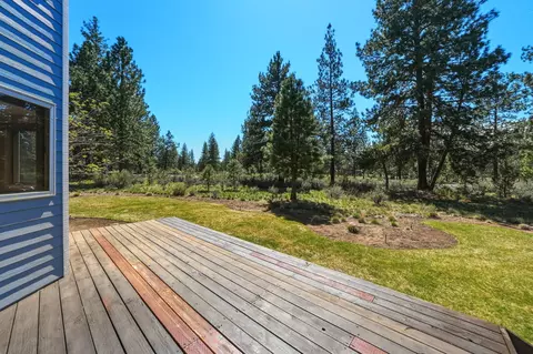 Exterior - 60309 Tall Pine Ave, Bend, OR 97702 photo 11 of 17