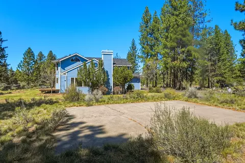 Exterior - 60309 Tall Pine Ave, Bend, OR 97702 photo 14 of 17