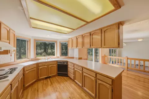 Kitchen - 60309 Tall Pine Ave, Bend, OR 97702 photo 2 of 7