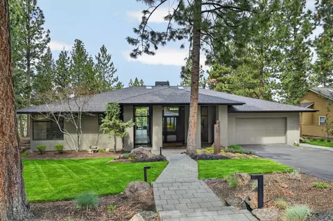 2600 NW Champion Cir, Bend, OR 97703