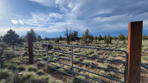 1925 SE Birch Ln, Prineville, OR 97754