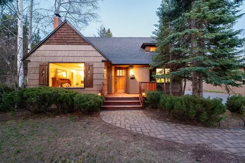 714 NE 10th St, Bend, OR 97701