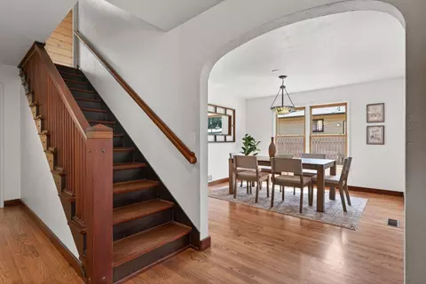 Entry Way - 714 NE 10th St, Bend, OR 97701 photo 3 of 5