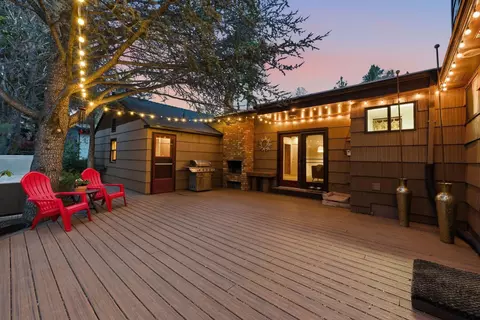 Exterior - 714 NE 10th St, Bend, OR 97701 photo 5 of 8