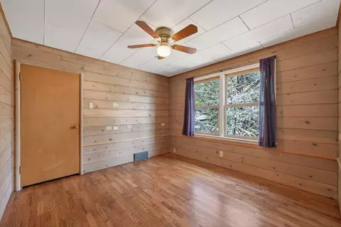 Bedroom - 714 NE 10th St, Bend, OR 97701 photo 9 of 9