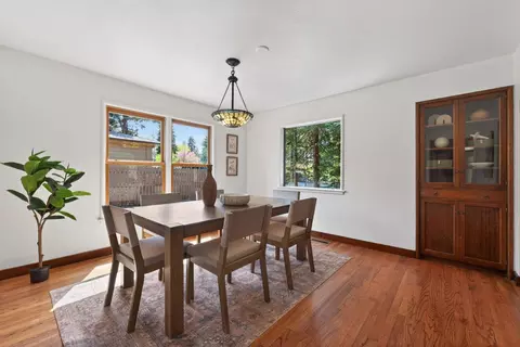 Dining - 714 NE 10th St, Bend, OR 97701 photo 1 of 4