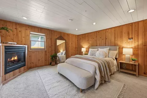 Bedroom - 714 NE 10th St, Bend, OR 97701 photo 4 of 9