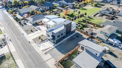 View/Area - 312 E Rapp Rd, Talent, OR 97540 photo 2 of 4