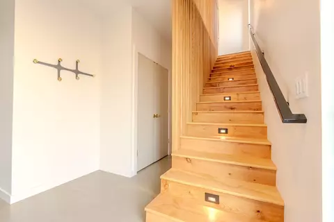 Entry Way - 312 E Rapp Rd, Talent, OR 97540 photo 2 of 3