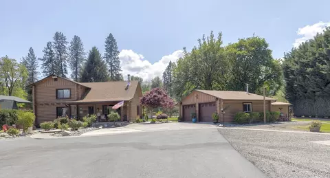 8110 New Hope Rd, Grants Pass, OR 97527