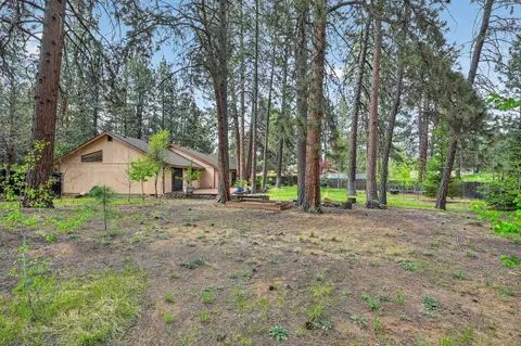 19973 Double Tree Ct, Bend, OR 97702 photo 3