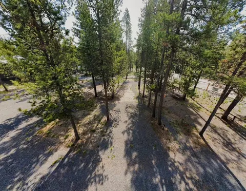 17118 Jacinto Rd, Bend, OR 97707