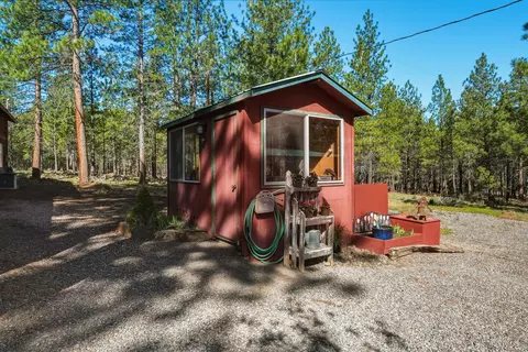 Exterior - 15020 Remuda Rd, Sisters, OR 97759 photo 16 of 22