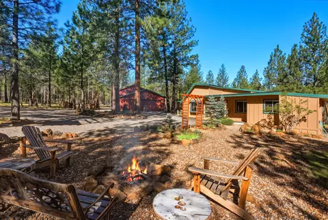 Exterior - 15020 Remuda Rd, Sisters, OR 97759 photo 4 of 22