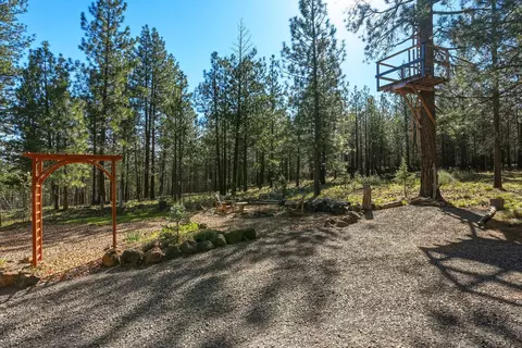 Exterior - 15020 Remuda Rd, Sisters, OR 97759 photo 21 of 22