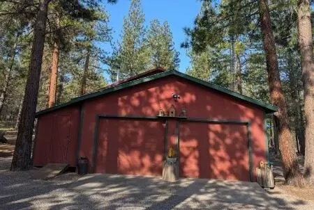 Exterior - 15020 Remuda Rd, Sisters, OR 97759 photo 15 of 22