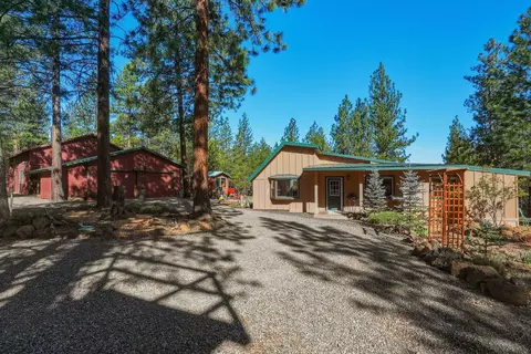 Exterior - 15020 Remuda Rd, Sisters, OR 97759 photo 2 of 22