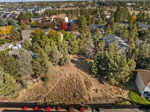 2101 NE Holliday Ave, Bend, OR 97701 photo 10
