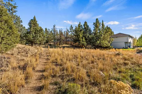2101 NE Holliday Ave, Bend, OR 97701 photo 18
