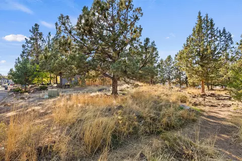 2101 NE Holliday Ave, Bend, OR 97701 photo 12