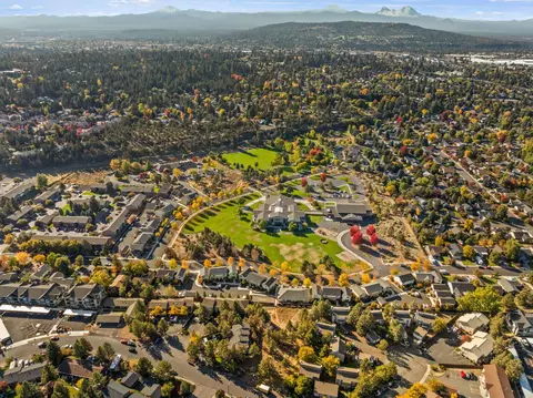2101 NE Holliday Ave, Bend, OR 97701 photo 27