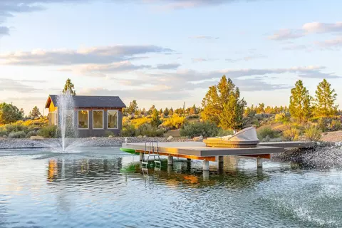 Exterior - 67167 Highway 20, Bend, OR 97703 photo 4 of 21