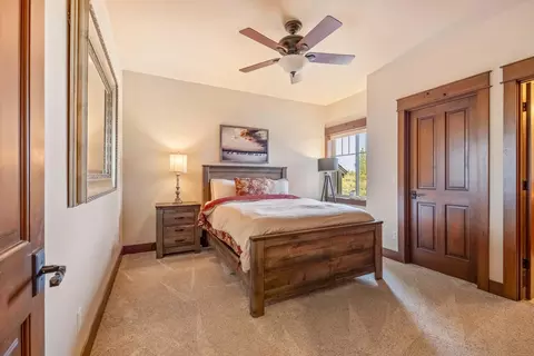 Bedroom - 67167 Highway 20, Bend, OR 97703 photo 2 of 3
