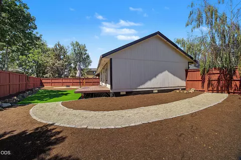 Other - 62803 Snowcap Ct, Bend, OR 97701 photo 7 of 15