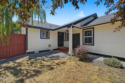 Other - 62803 Snowcap Ct, Bend, OR 97701 photo 2 of 15