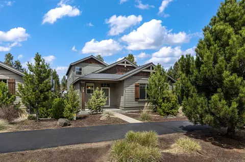51852 Hollinshead Pl, La Pine, OR 97739