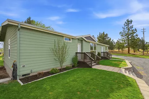 64992 Valeview Dr, Bend, OR 97703 photo 39
