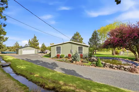 64992 Valeview Dr, Bend, OR 97703 photo 43