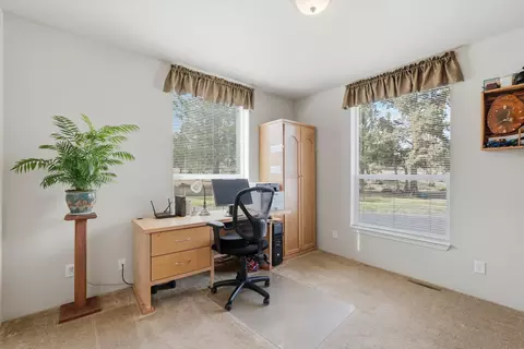 64992 Valeview Dr, Bend, OR 97703 photo 16
