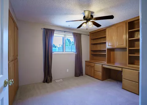 Bedroom - 604 Hemlock Ave, Central Point, OR 97502 photo 4 of 4
