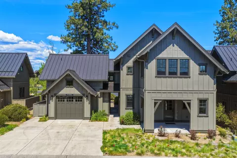 19218 Solomon Dr, Bend, OR 97702