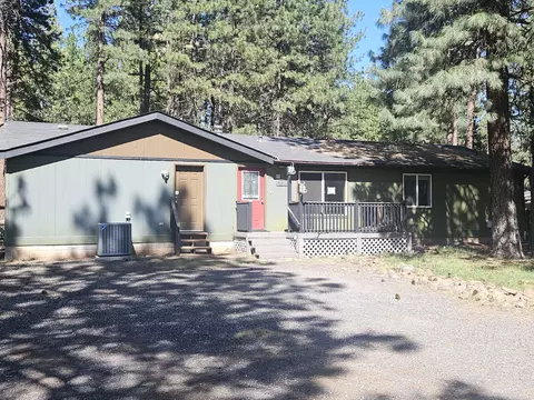 18015 Freight Road Ln, Klamath Falls, OR 97601