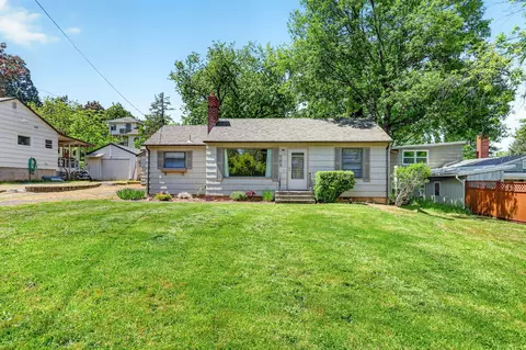 755 Walker Ave, Ashland, OR 97520
