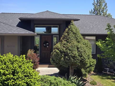2434 SW 34th Dr, Redmond, OR 97756