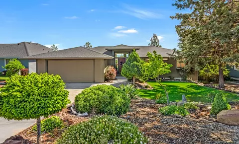 2434 SW 34th Dr, Redmond, OR 97756