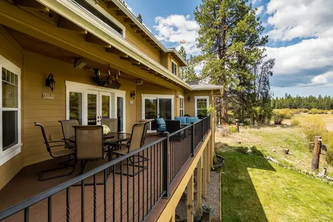 Exterior - 54641 Silver Fox Dr, Bend, OR 97707 photo 8 of 18