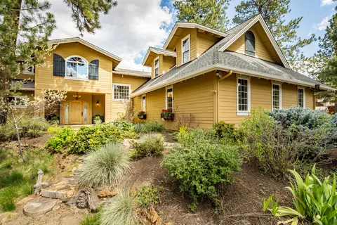 Exterior - 54641 Silver Fox Dr, Bend, OR 97707 photo 3 of 18