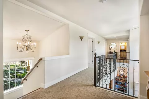 Entry Way - 54641 Silver Fox Dr, Bend, OR 97707 photo 5 of 7