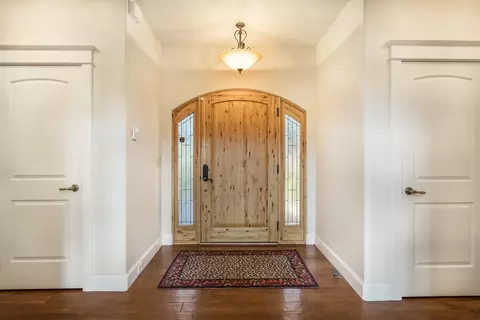 Entry Way - 54641 Silver Fox Dr, Bend, OR 97707 photo 1 of 7