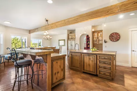 Kitchen - 54641 Silver Fox Dr, Bend, OR 97707 photo 8 of 8