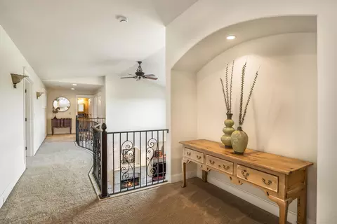 Entry Way - 54641 Silver Fox Dr, Bend, OR 97707 photo 6 of 7