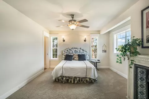 Bedroom - 54641 Silver Fox Dr, Bend, OR 97707 photo 5 of 7