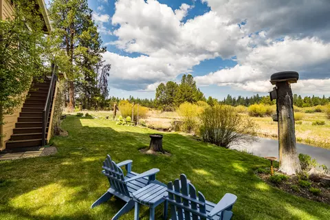 Exterior - 54641 Silver Fox Dr, Bend, OR 97707 photo 9 of 18