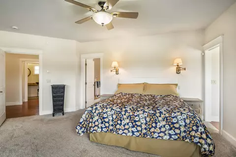 Bedroom - 54641 Silver Fox Dr, Bend, OR 97707 photo 2 of 7